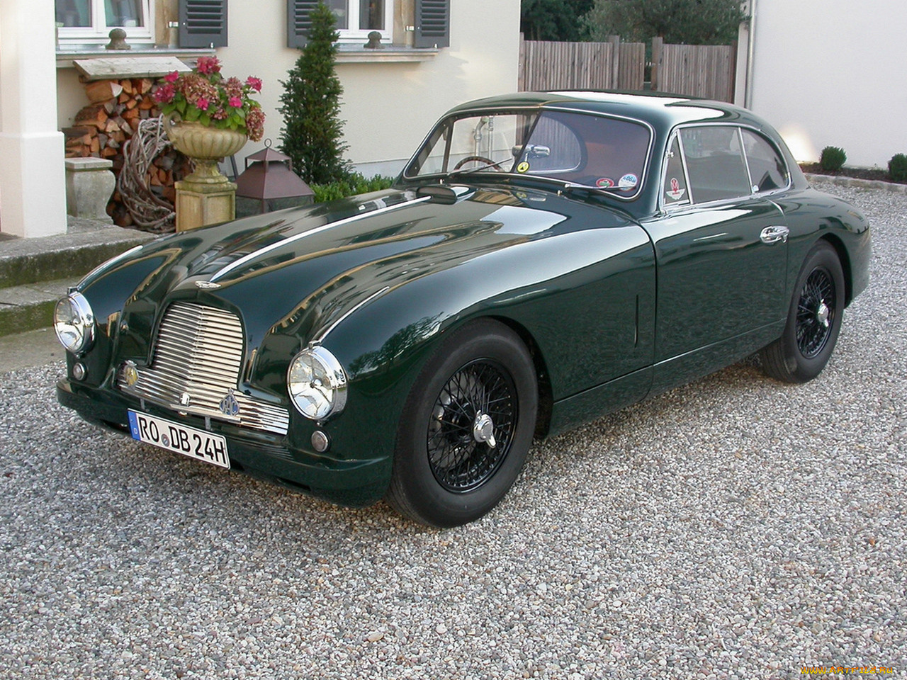 , aston, martin